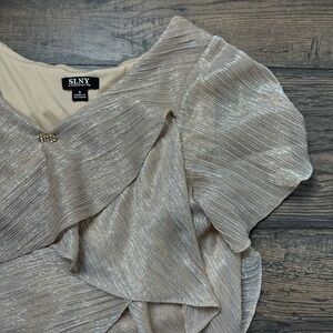 SLNY Shimmering Champagne Top
